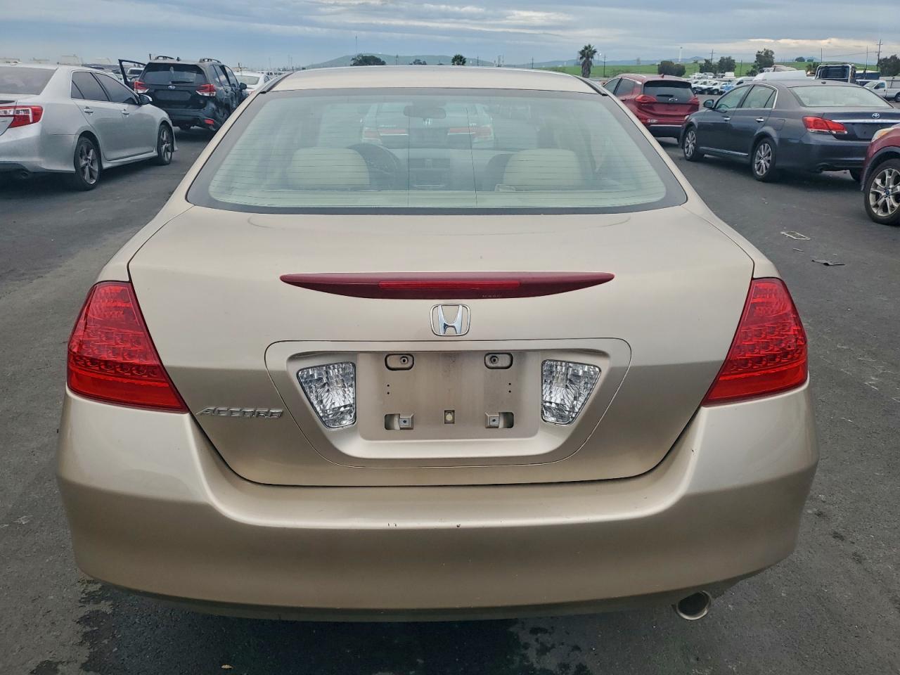 2006 HONDA ACCORD LX photo 16