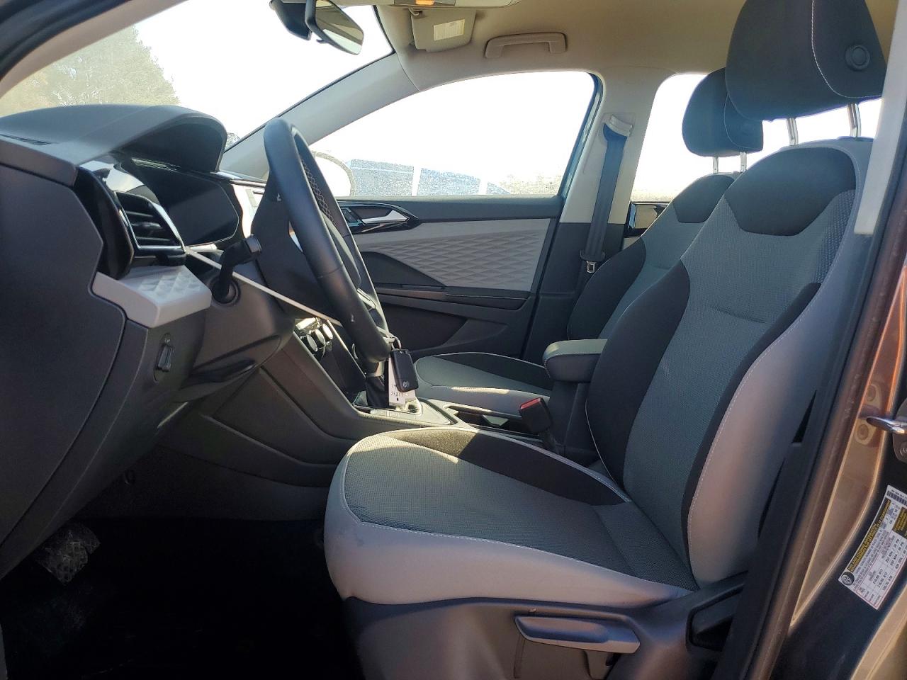 2024 VOLKSWAGEN TAOS S photo 13