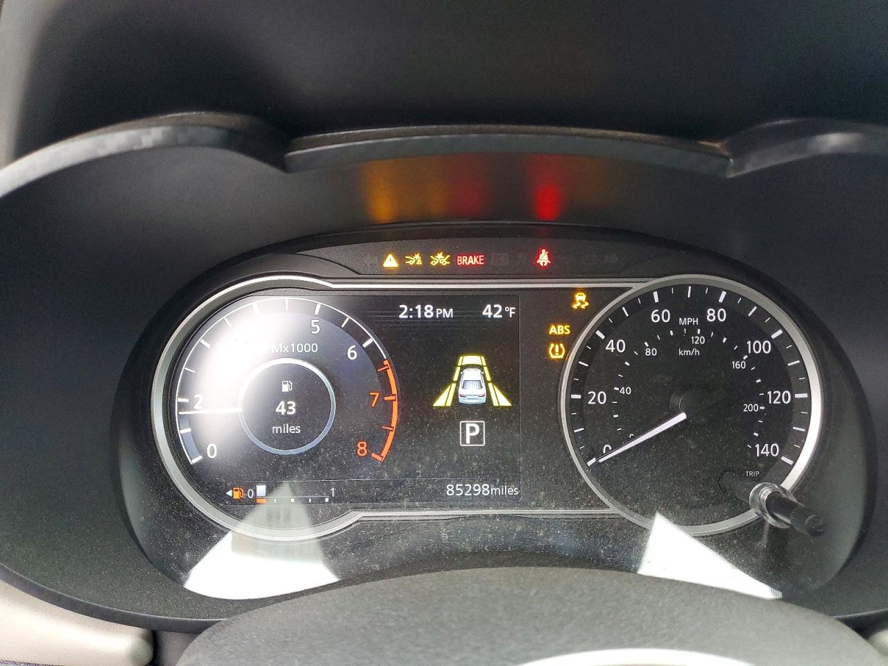 2020 NISSAN VERSA SV photo 9
