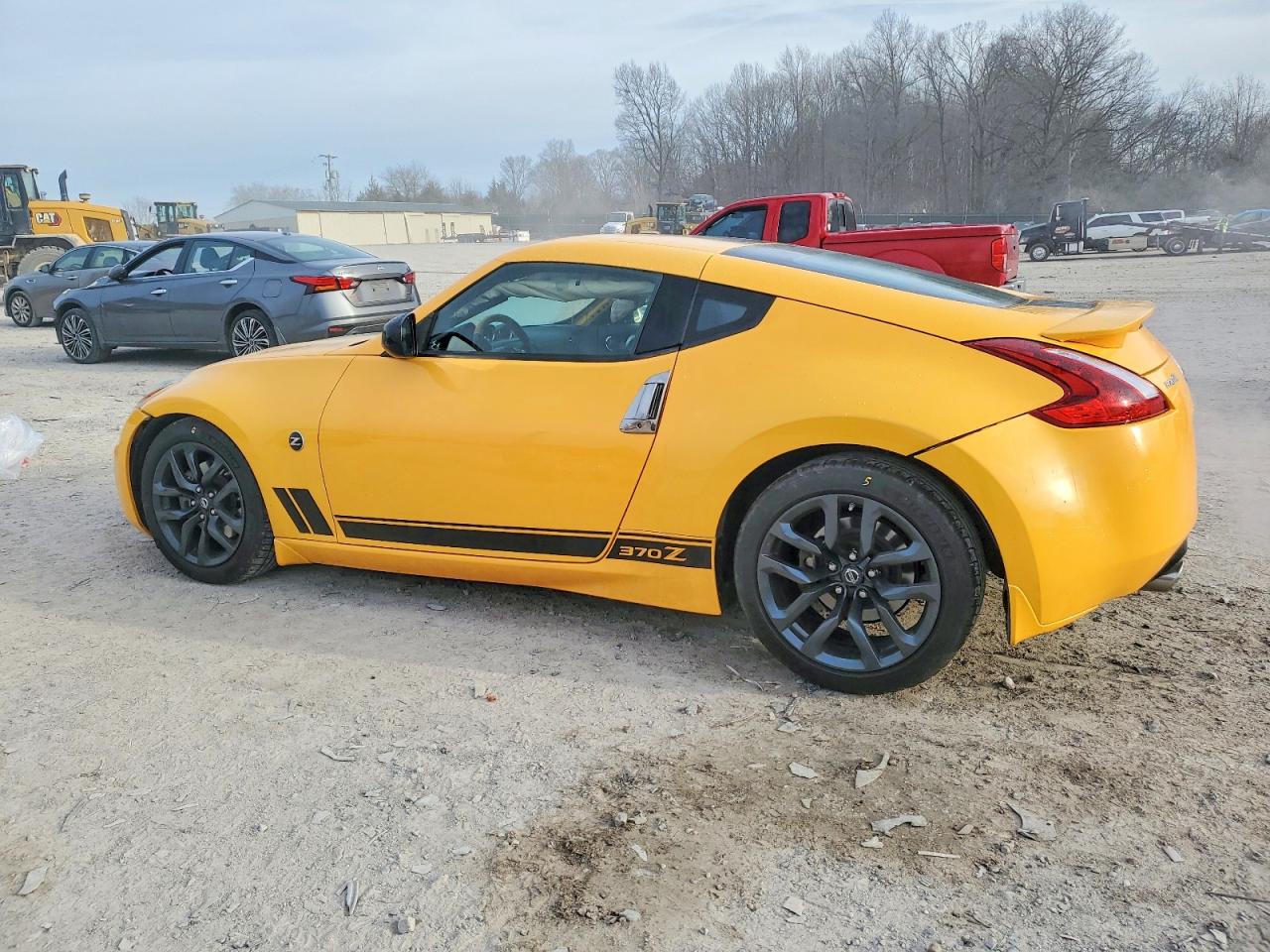 2018 NISSAN 370Z BASE photo 2