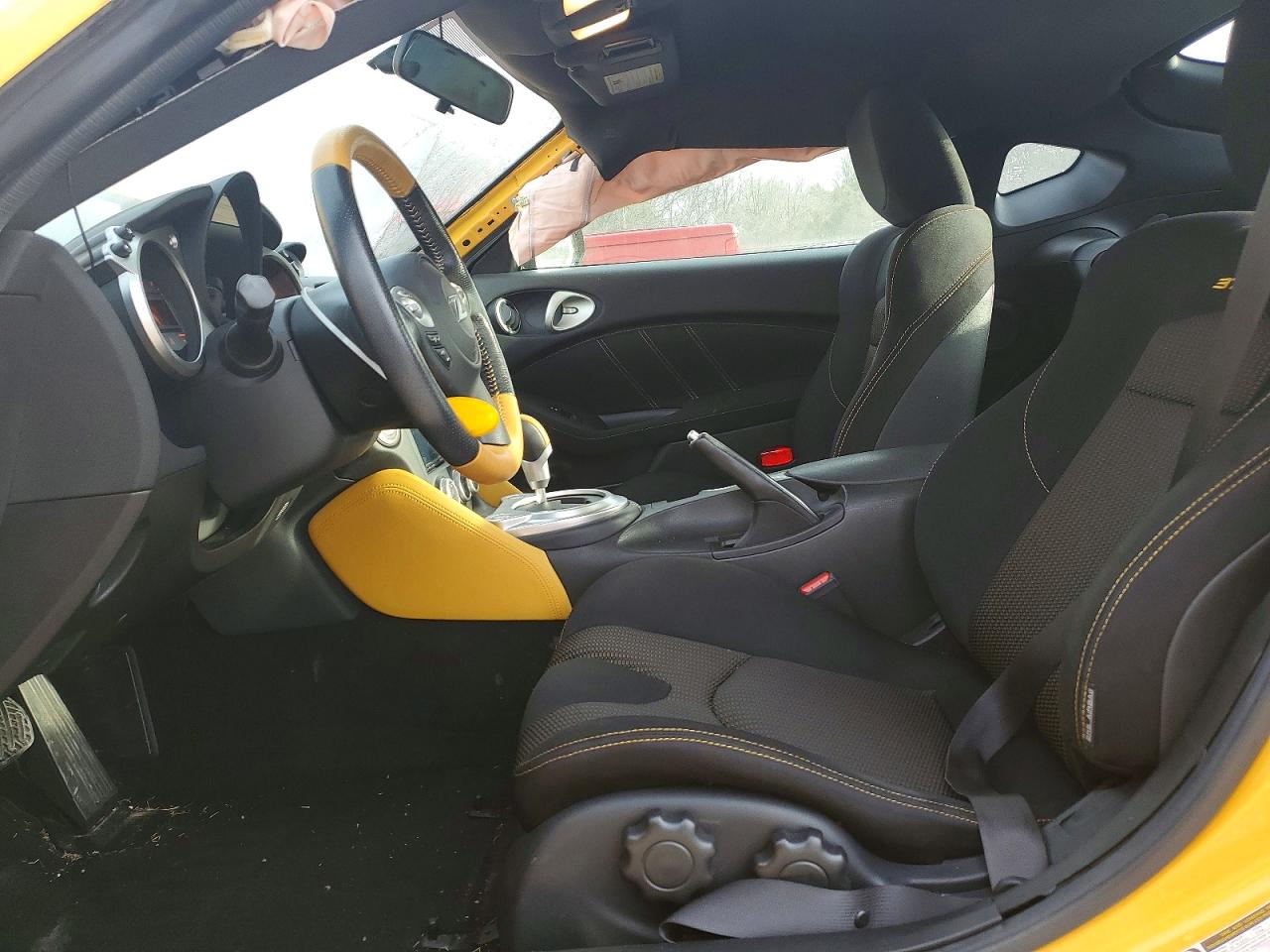 2018 NISSAN 370Z BASE photo 7