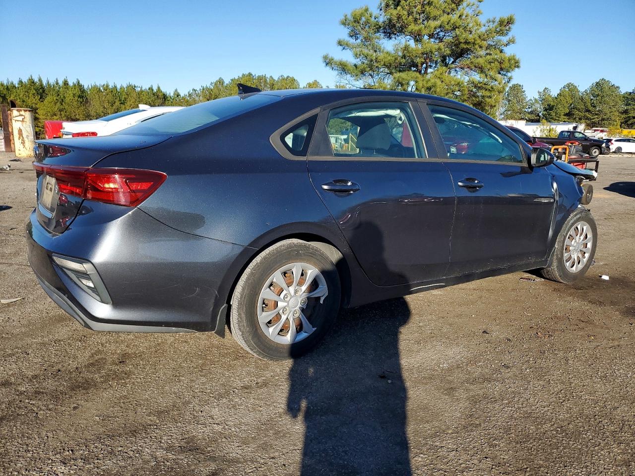 2020 KIA FORTE FE photo 3