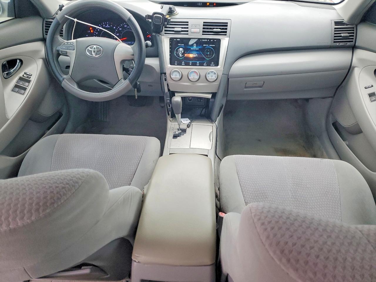 2010 TOYOTA CAMRY BASE photo 8