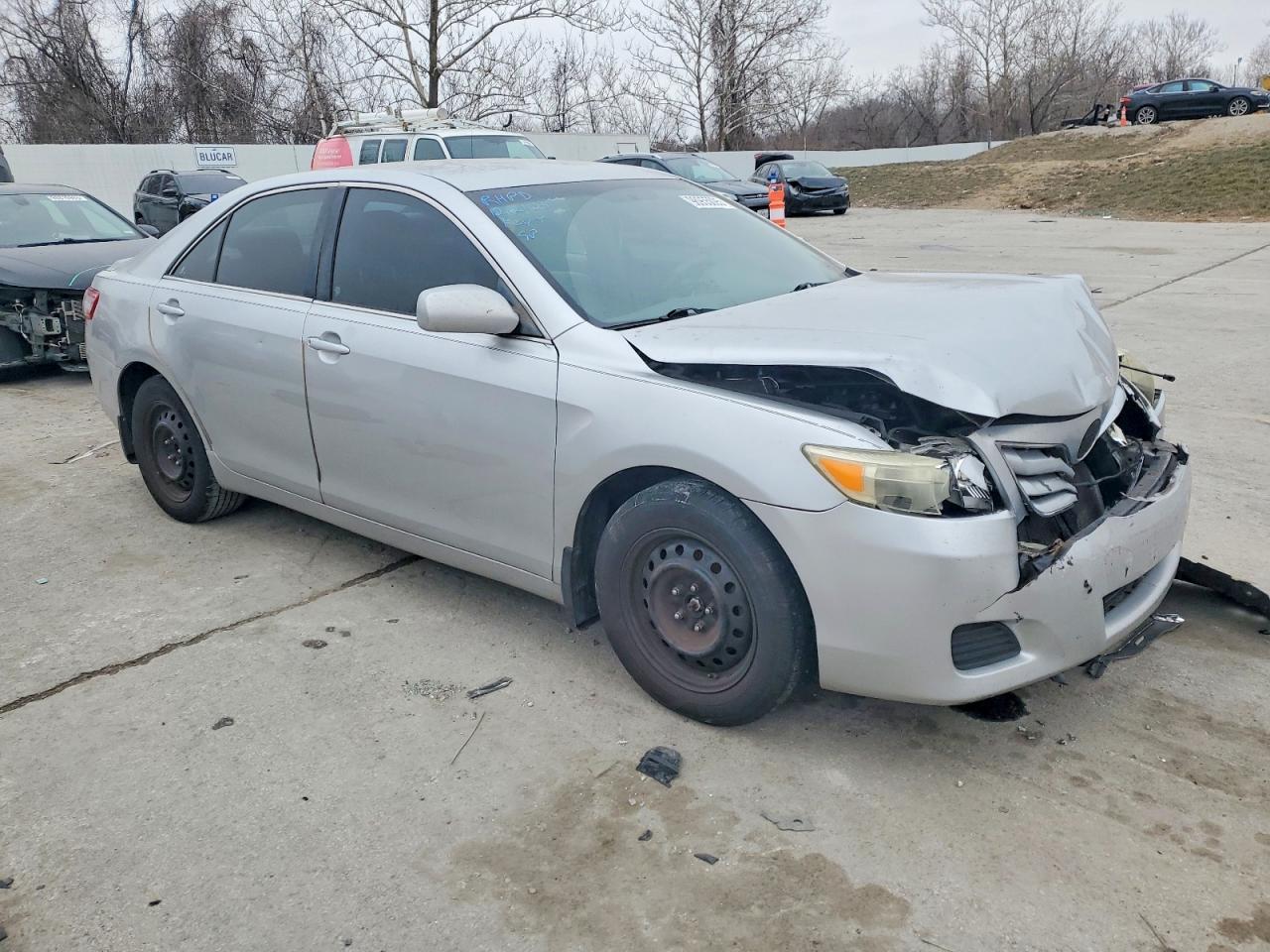 2010 TOYOTA CAMRY BASE photo 4