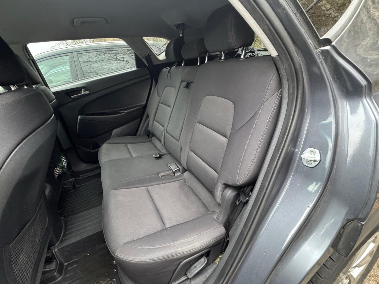 2018 HYUNDAI TUCSON SE photo 6