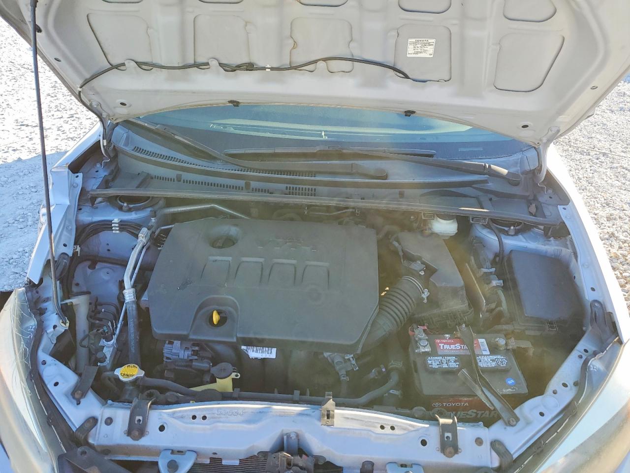 2014 TOYOTA COROLLA L photo 31