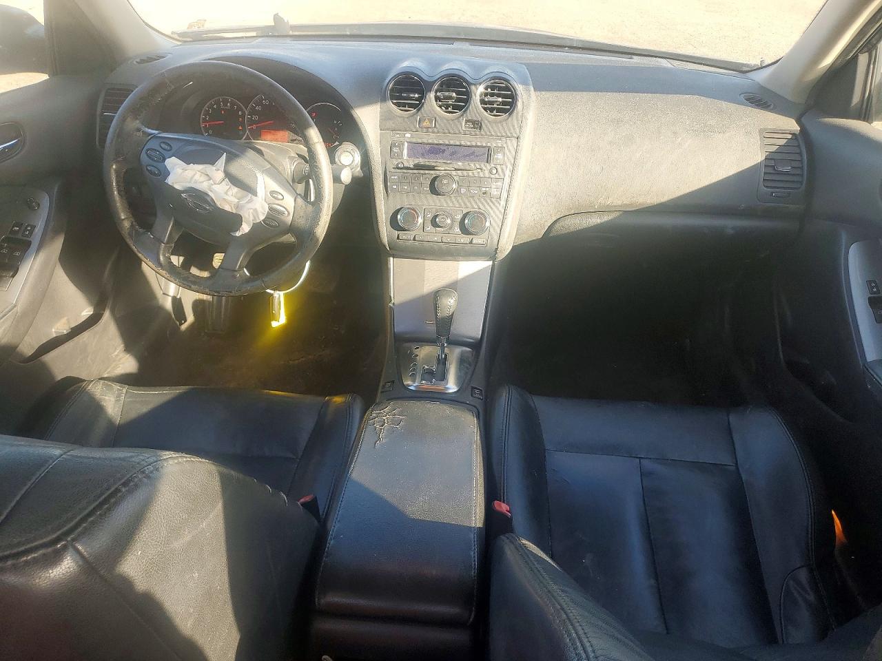 2011 NISSAN ALTIMA BASE photo 8