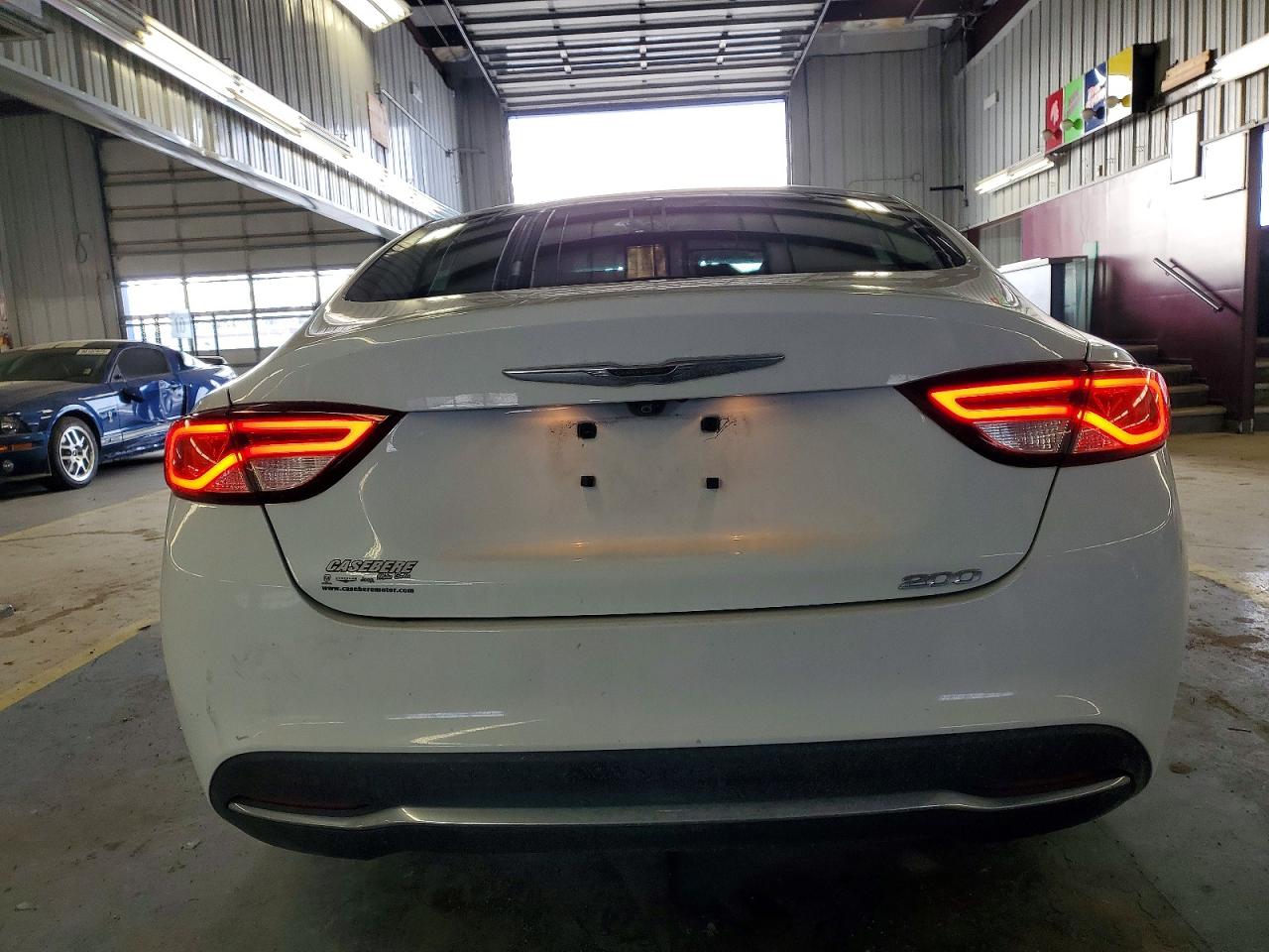 2015 CHRYSLER 200 LIMITED photo 6