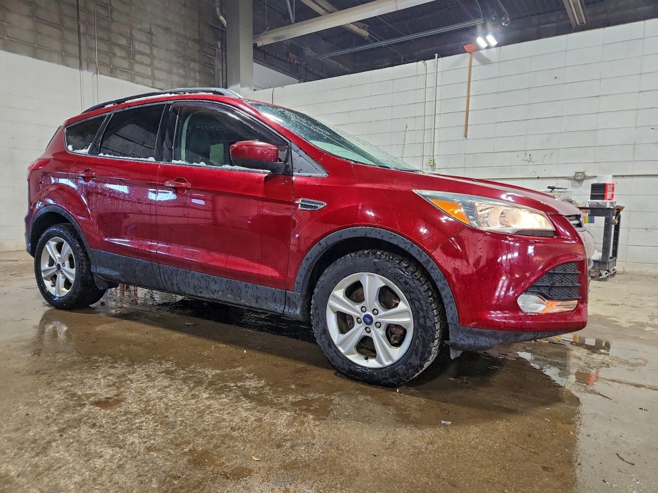 2016 FORD ESCAPE SE photo 4