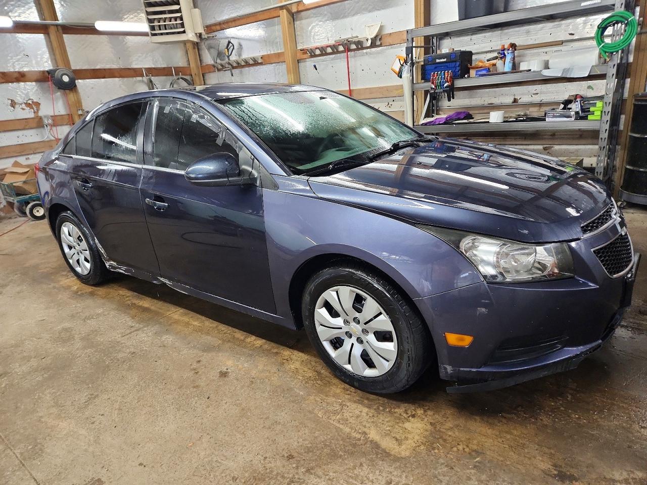 2014 CHEVROLET CRUZE LS photo 4