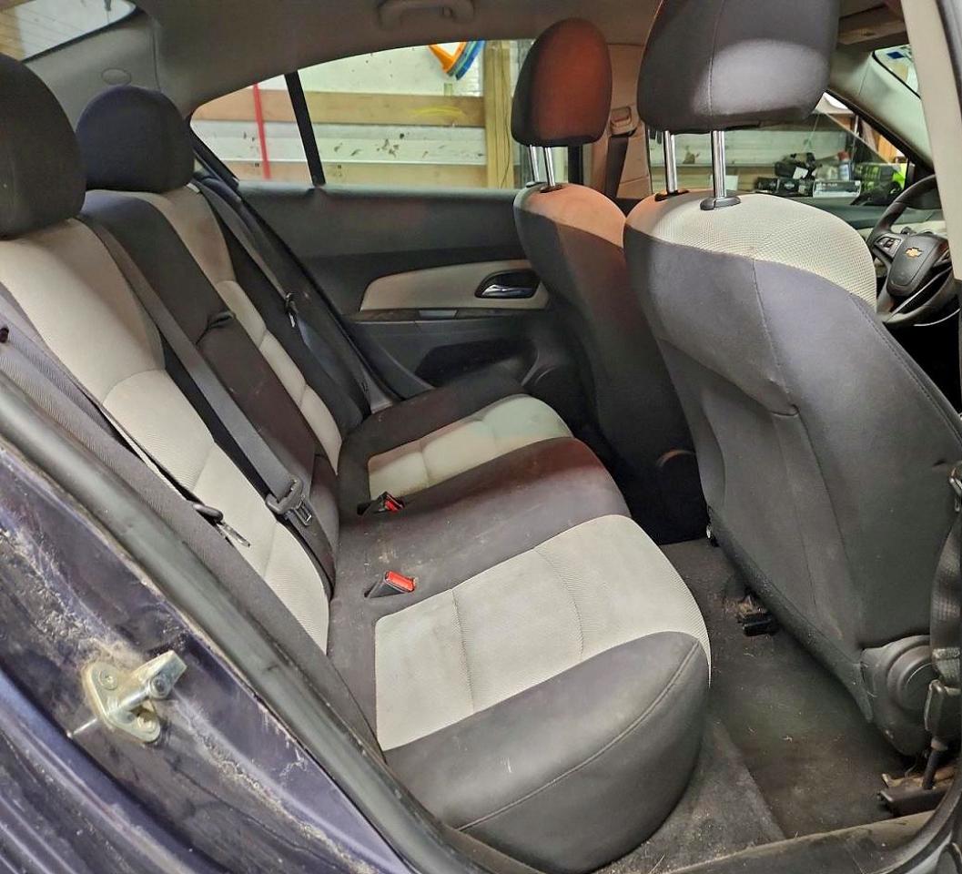 2014 CHEVROLET CRUZE LS photo 10