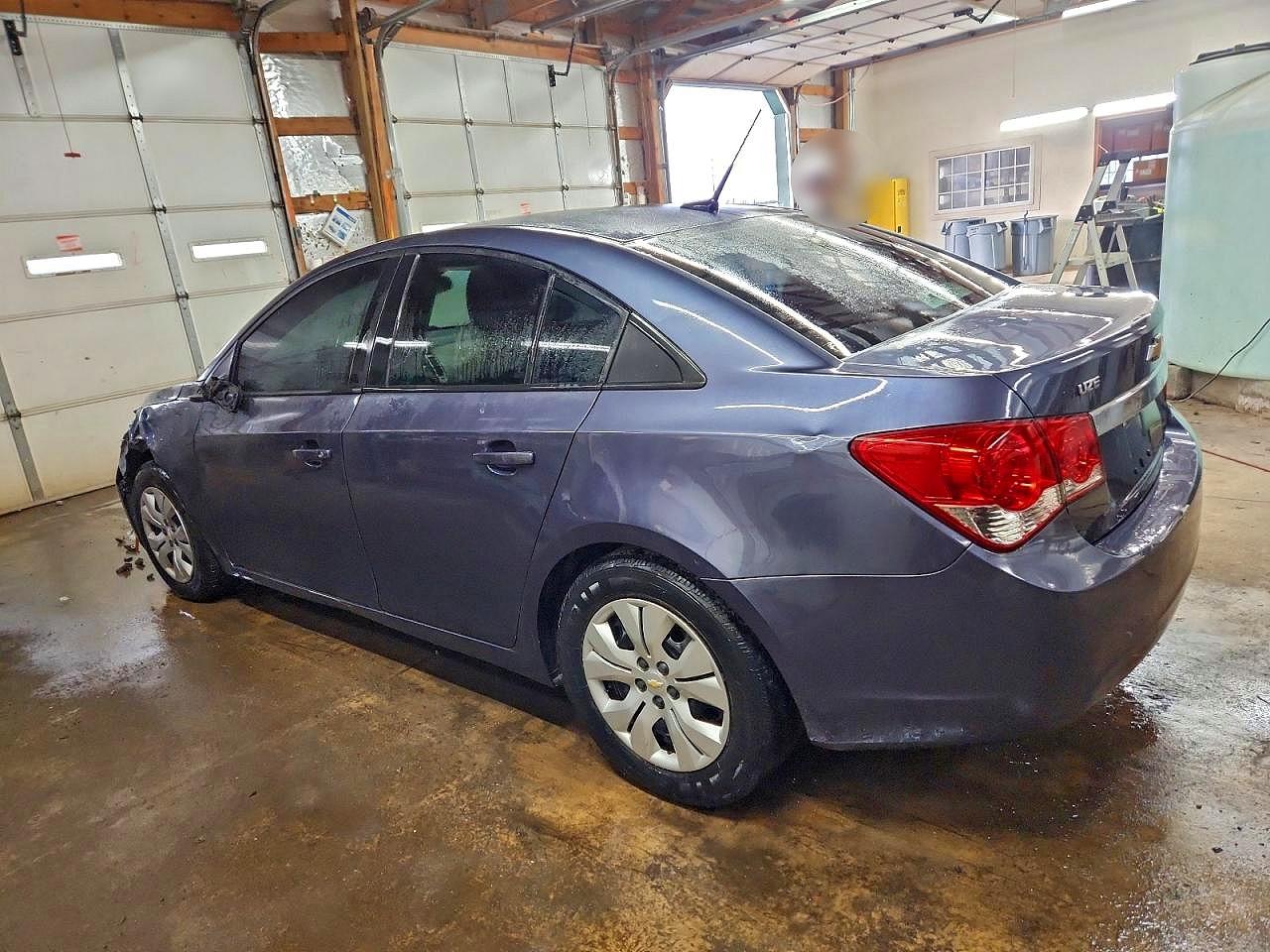 2014 CHEVROLET CRUZE LS photo 2