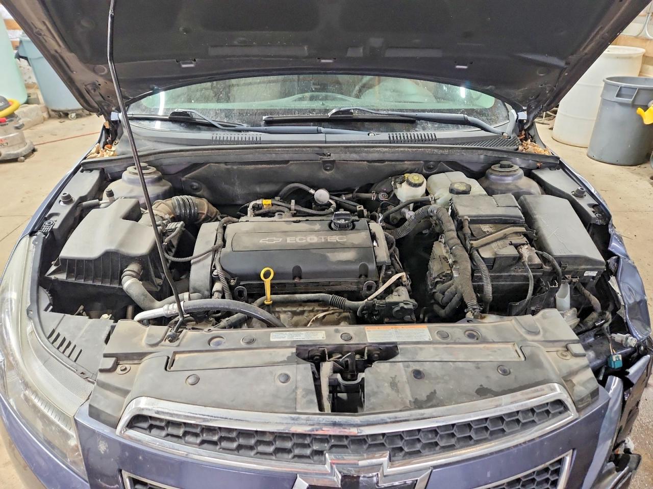 2014 CHEVROLET CRUZE LS photo 11