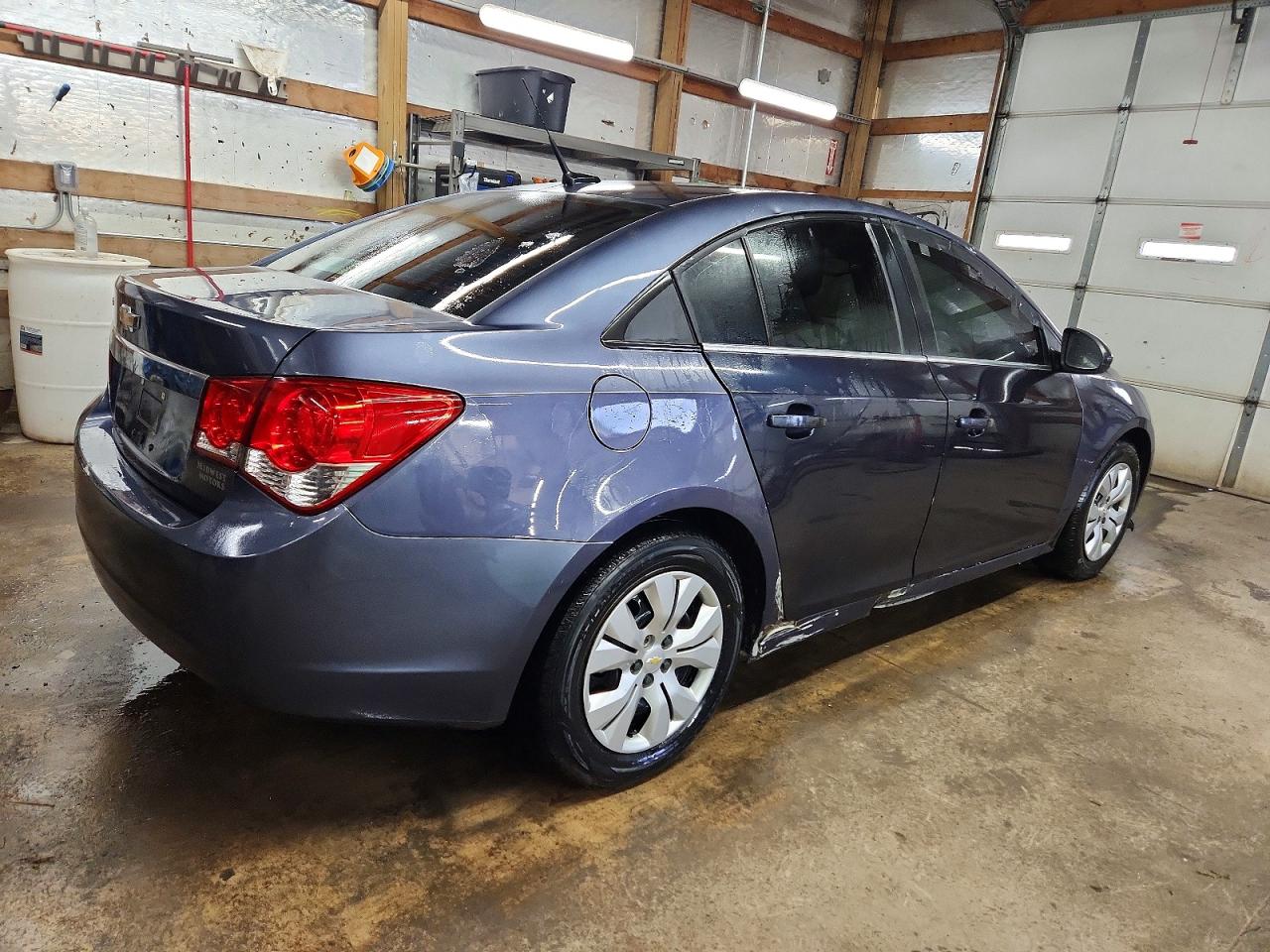 2014 CHEVROLET CRUZE LS photo 3