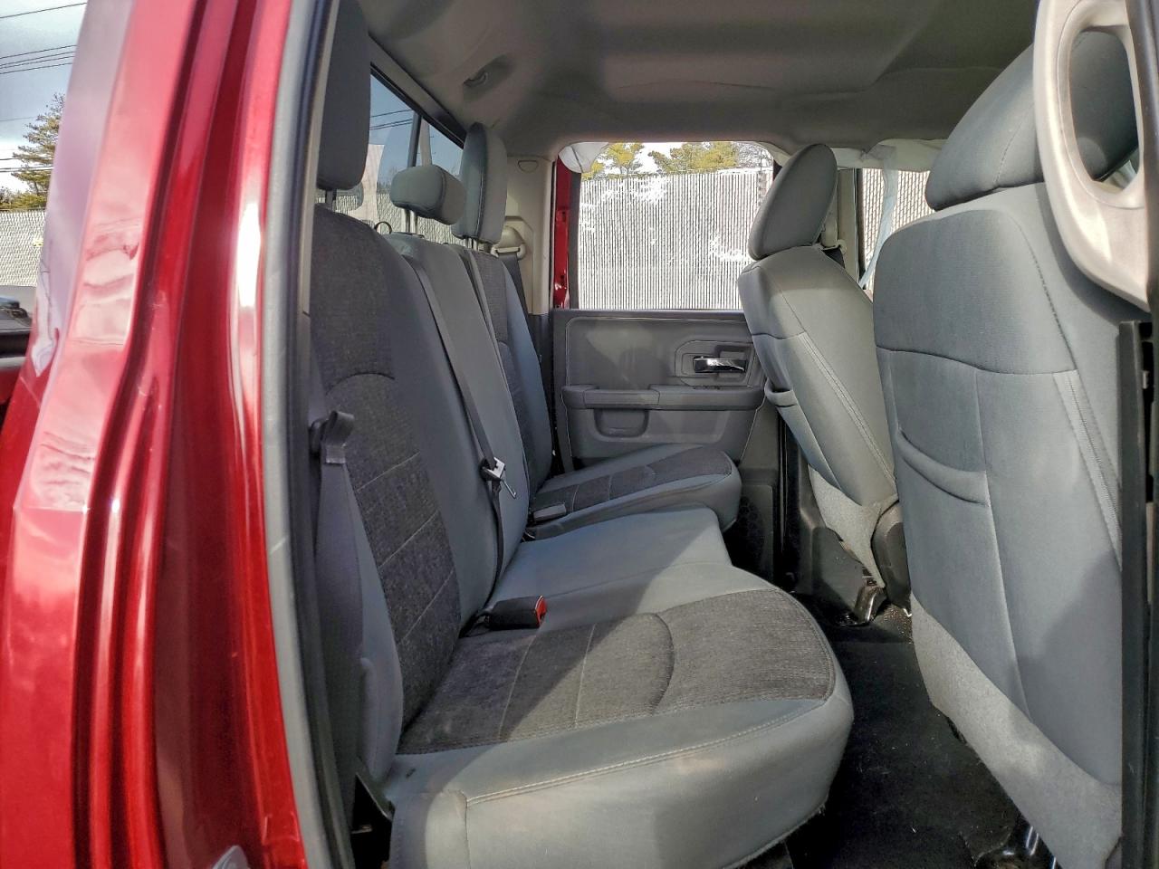 2014 RAM 1500 SLT photo 10
