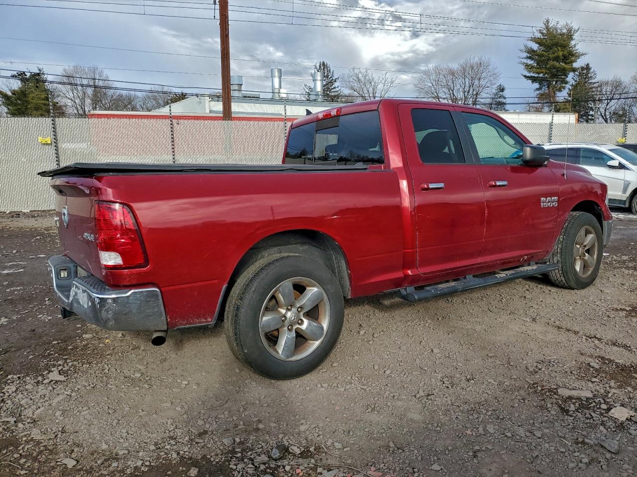 2014 RAM 1500 SLT photo 3