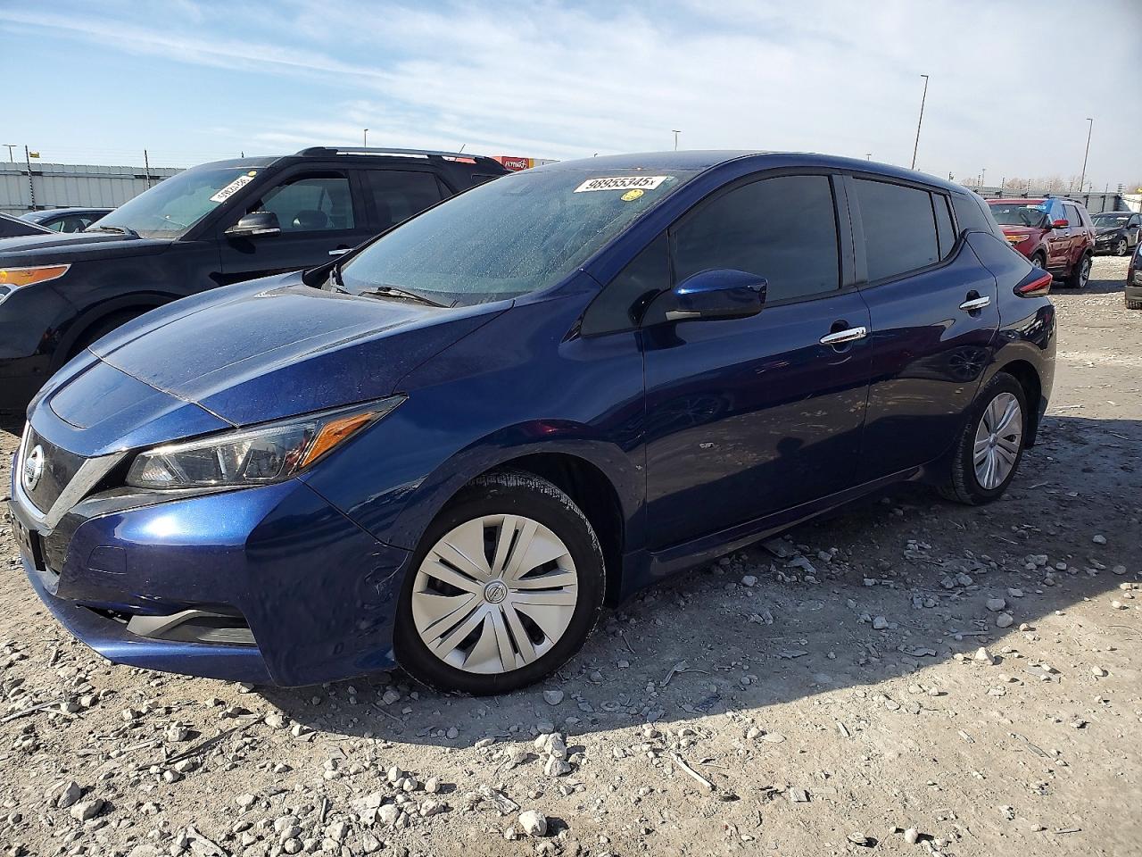 2022 NISSAN LEAF