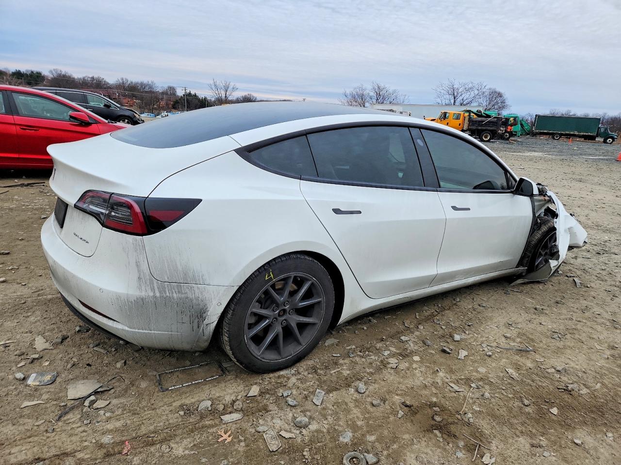 2022 TESLA MODEL 3 photo 5