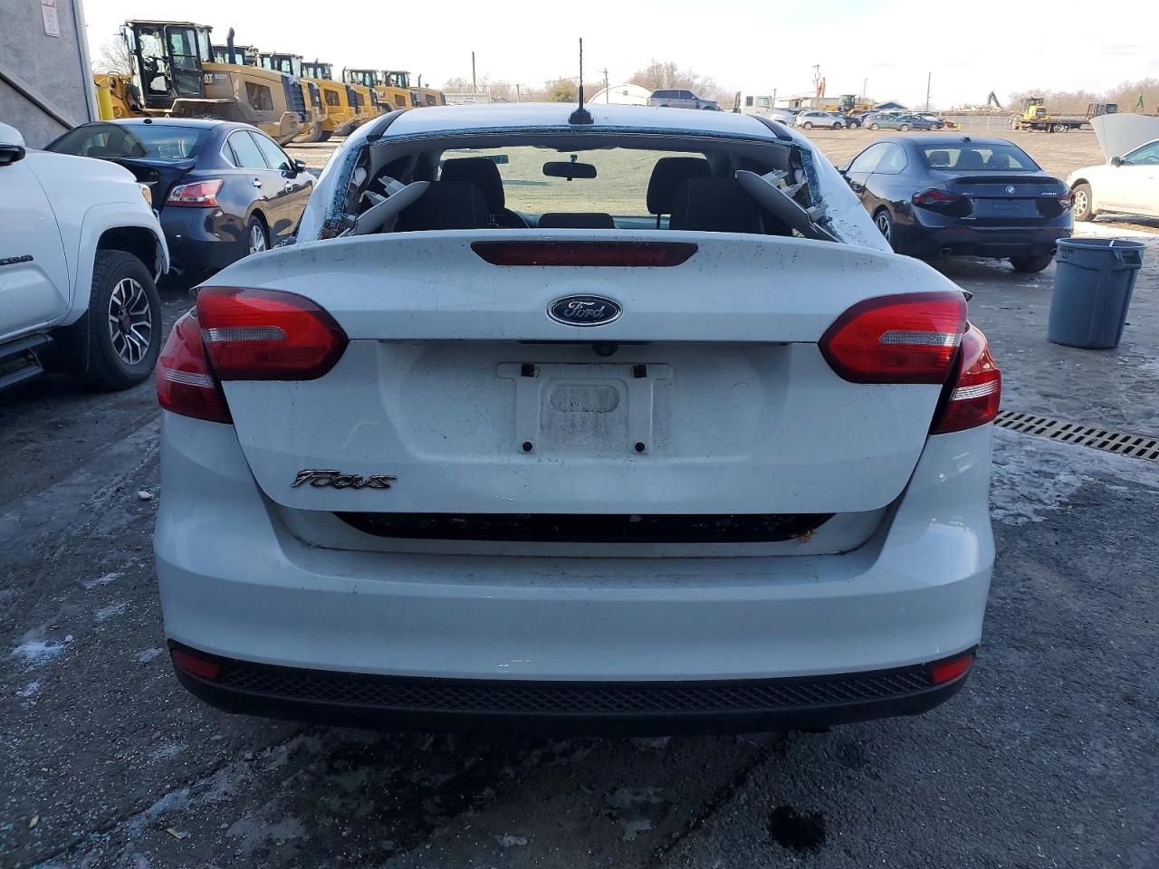 2017 FORD FOCUS S photo 6