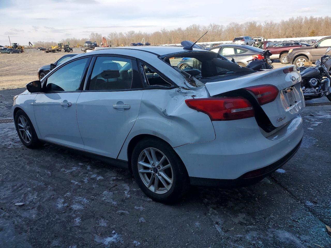 2017 FORD FOCUS S photo 2