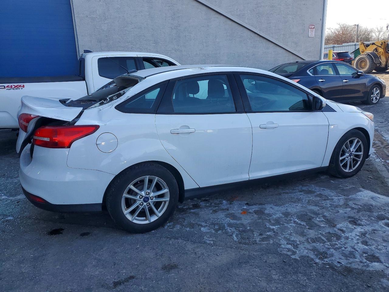2017 FORD FOCUS S photo 3