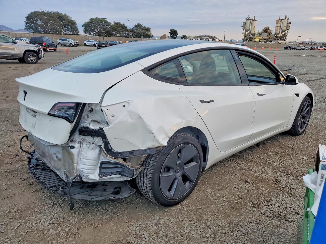 2023 TESLA MODEL 3 photo 3