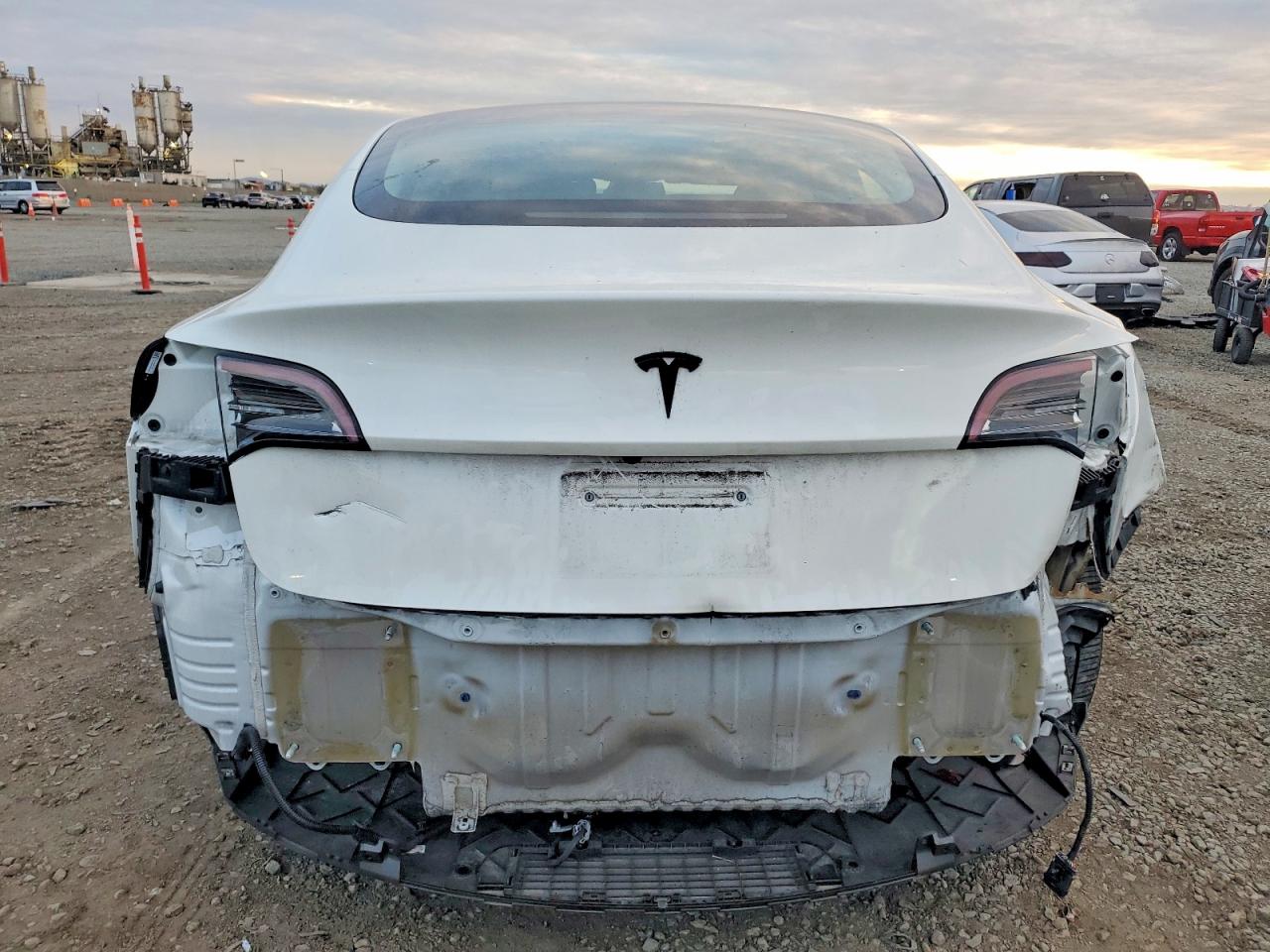 2023 TESLA MODEL 3 photo 6