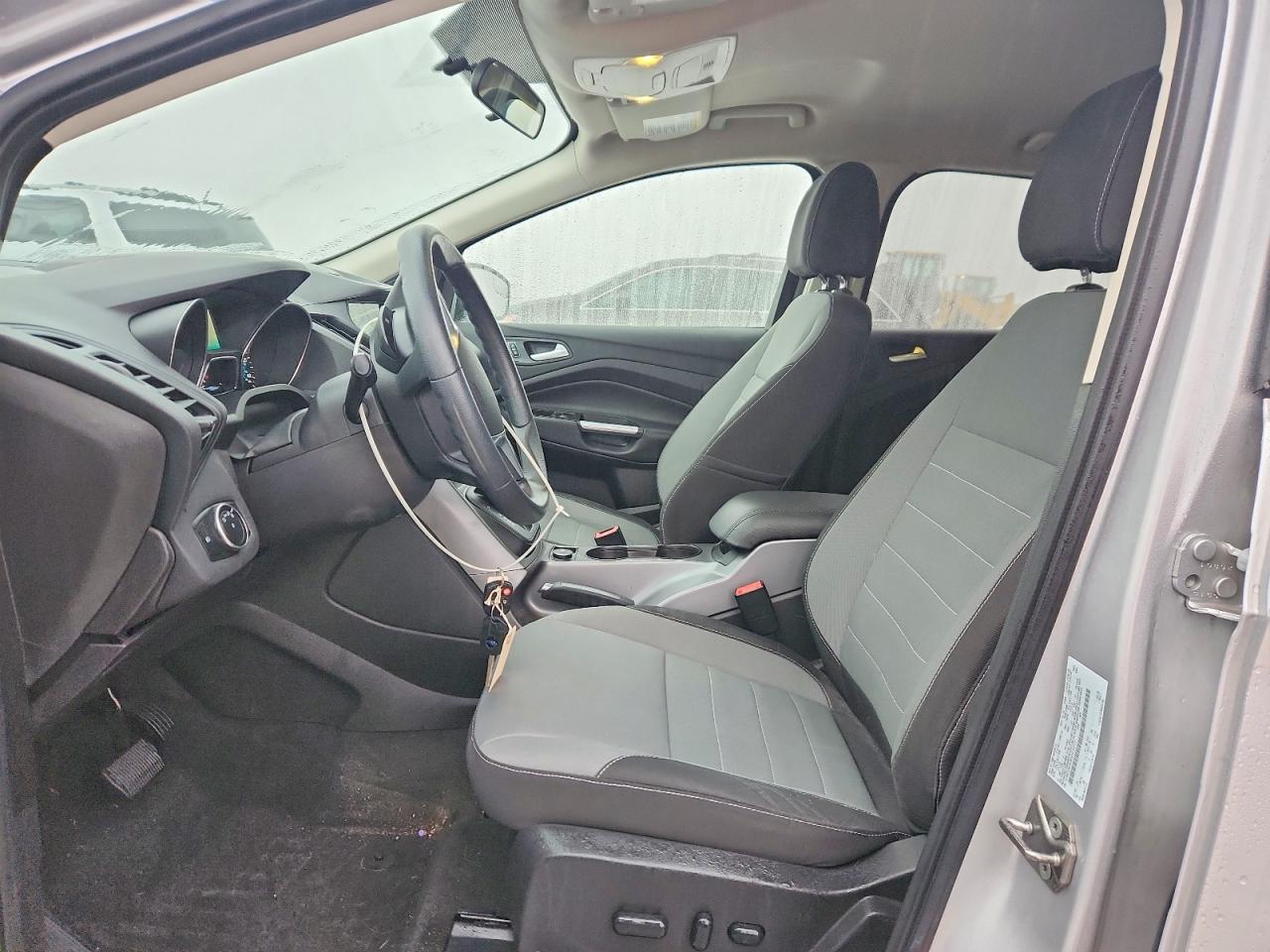 2016 FORD ESCAPE SE photo 7