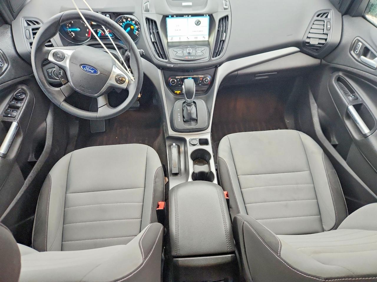 2016 FORD ESCAPE SE photo 8