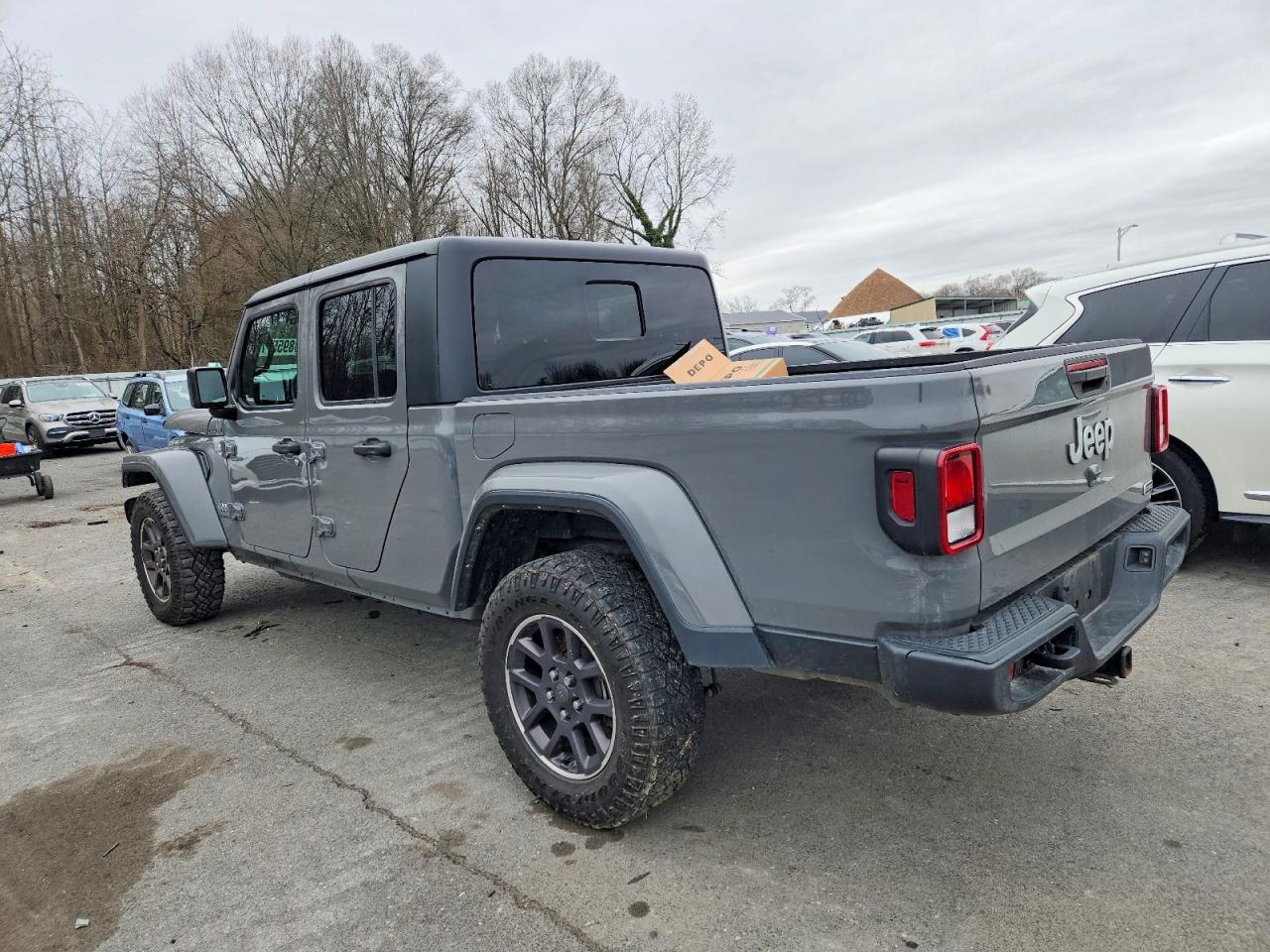 2021 JEEP GLADIATOR OVERLAND photo 2