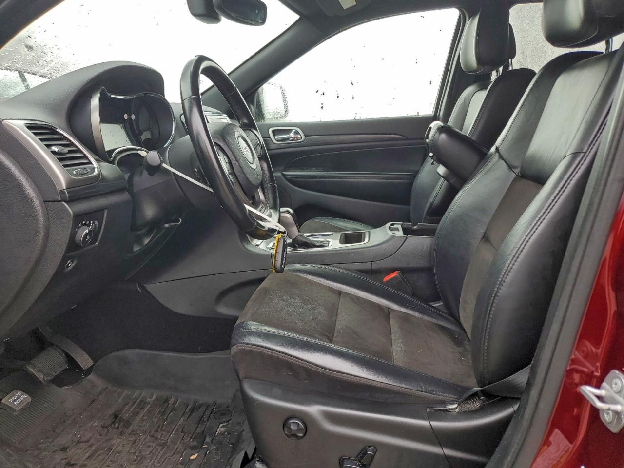 2020 JEEP GRAND CHEROKEE LAREDO photo 13
