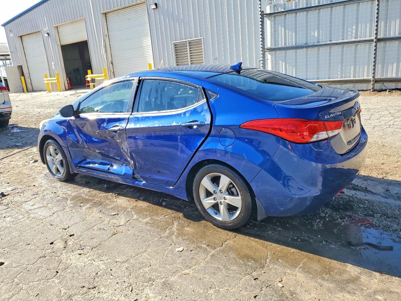 2013 HYUNDAI ELANTRA GLS photo 2