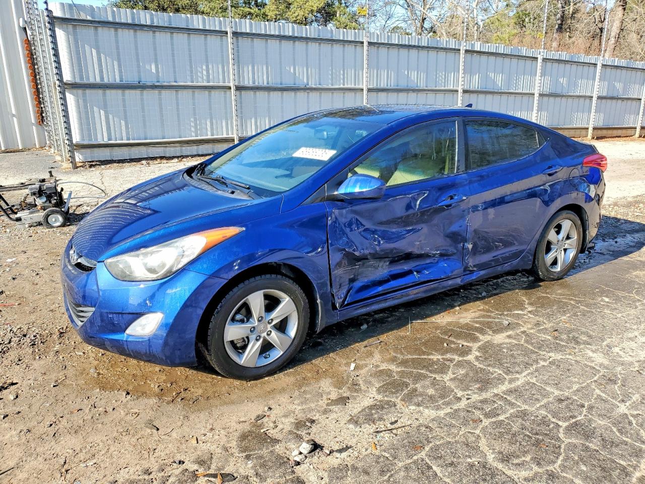 2013 HYUNDAI ELANTRA