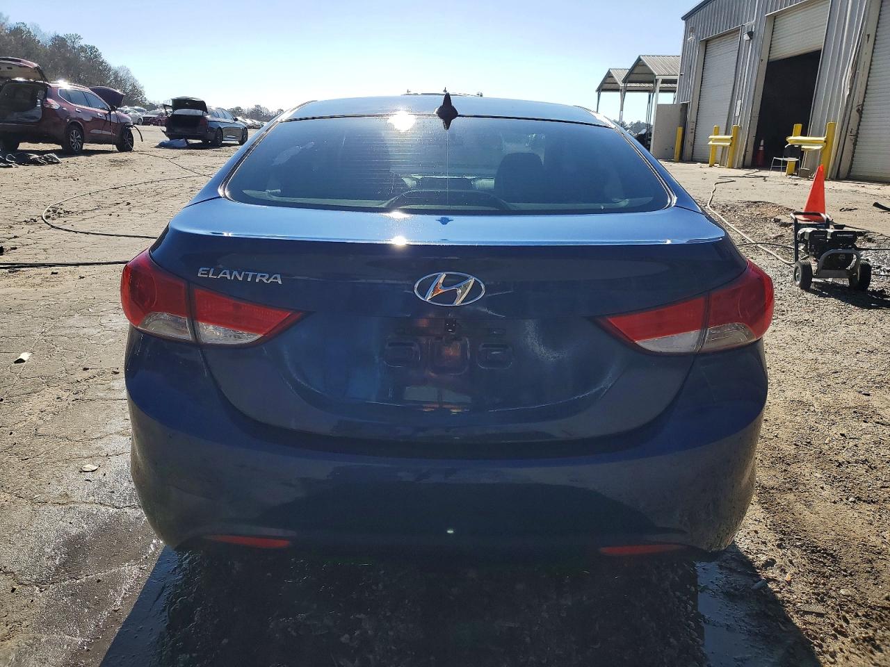 2013 HYUNDAI ELANTRA GLS photo 6