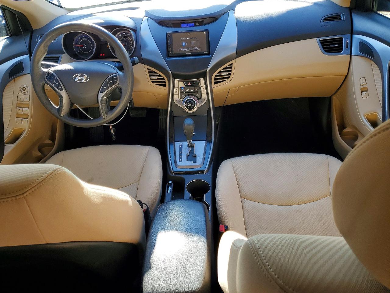 2013 HYUNDAI ELANTRA GLS photo 8