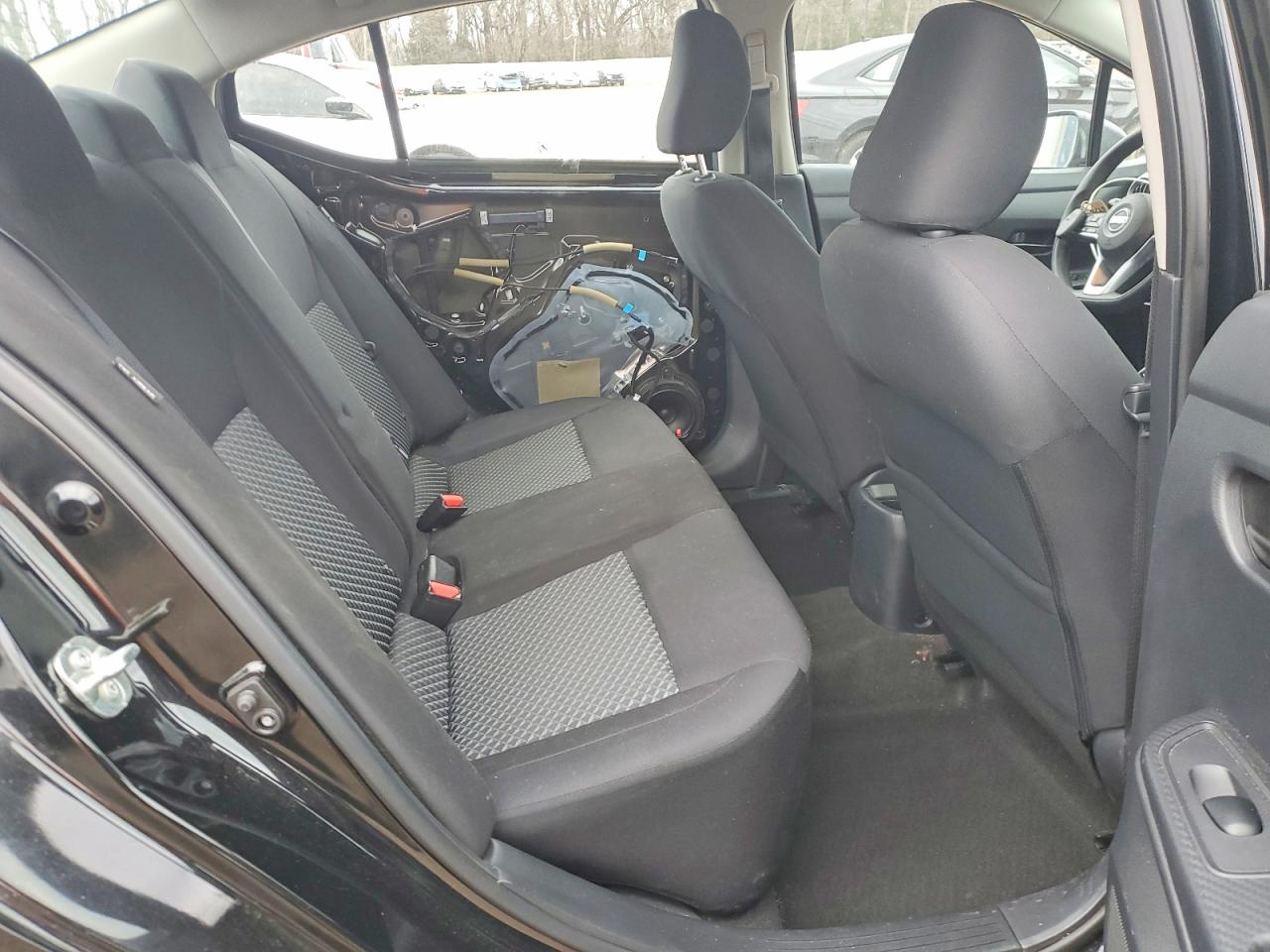 2021 NISSAN VERSA S photo 10