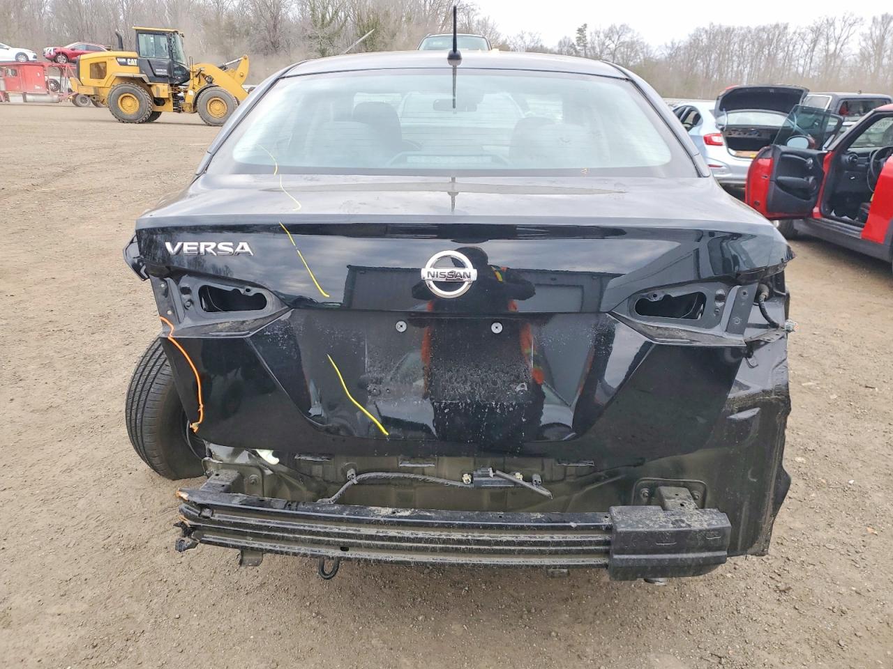 2021 NISSAN VERSA S photo 6