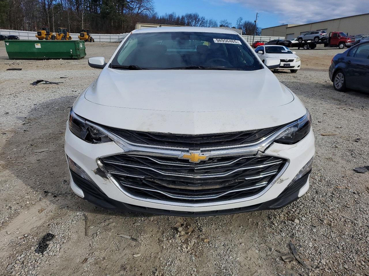 2023 CHEVROLET MALIBU LT photo 5