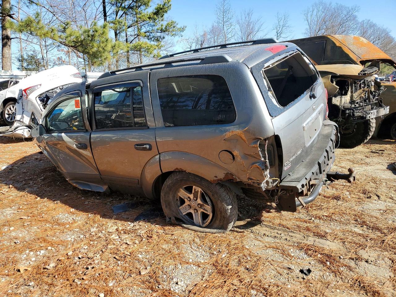 2006 DODGE DURANGO SLT photo 3