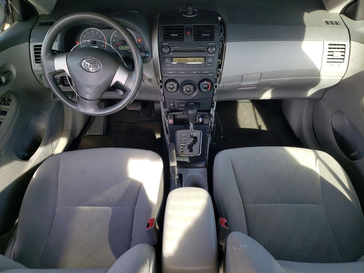 2010 TOYOTA COROLLA BASE photo 8