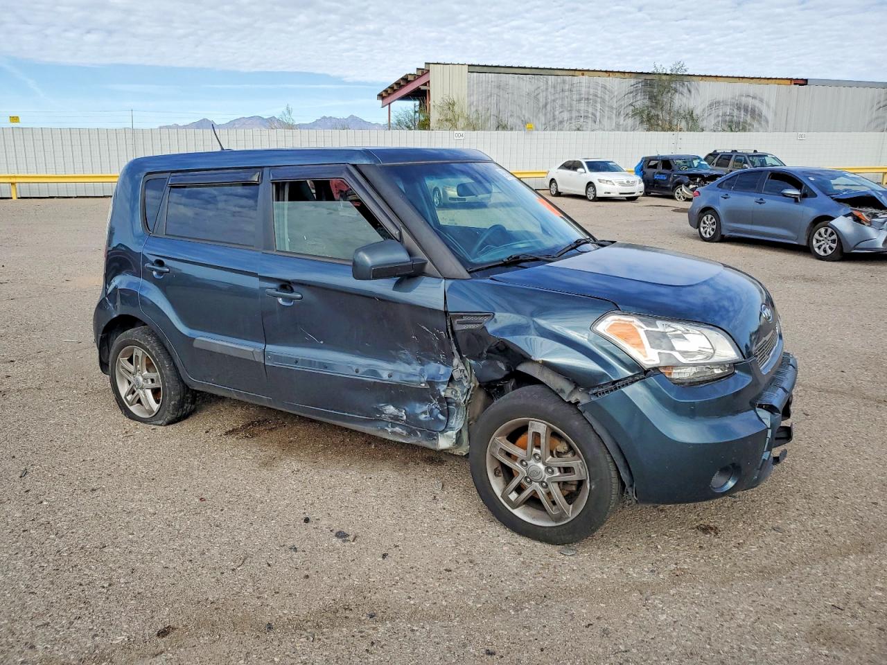 2011 KIA SOUL + photo 4
