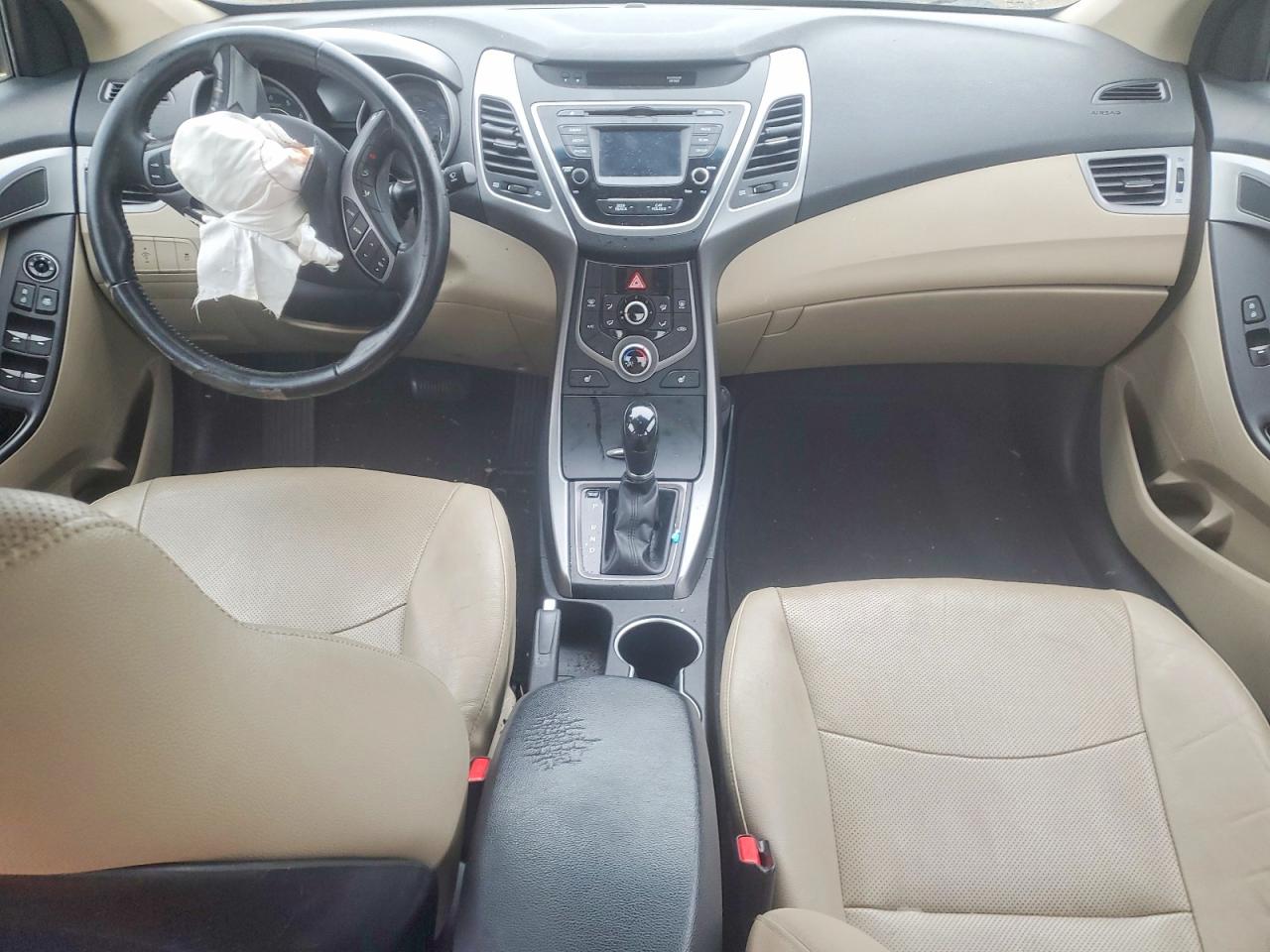 2015 HYUNDAI ELANTRA SE photo 8