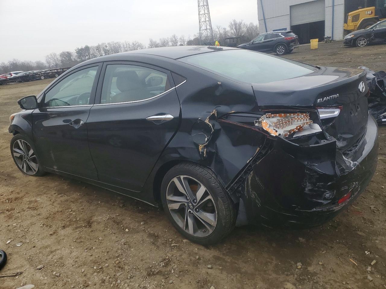 2015 HYUNDAI ELANTRA SE photo 2