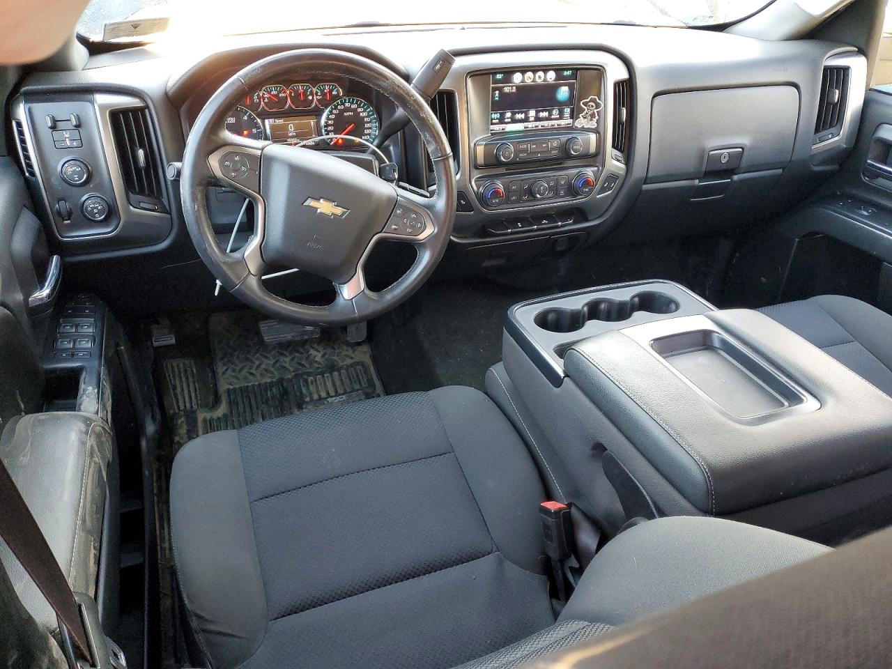 2017 CHEVROLET SILVERADO K1500 LT photo 8