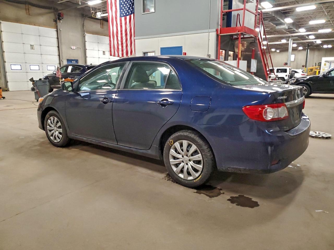 2013 TOYOTA COROLLA BASE photo 2