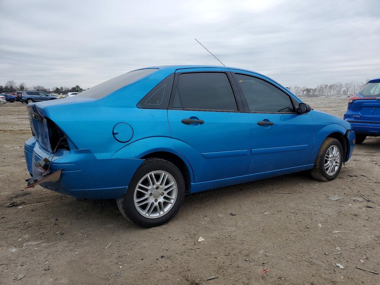 2007 FORD FOCUS ZX4 photo 3
