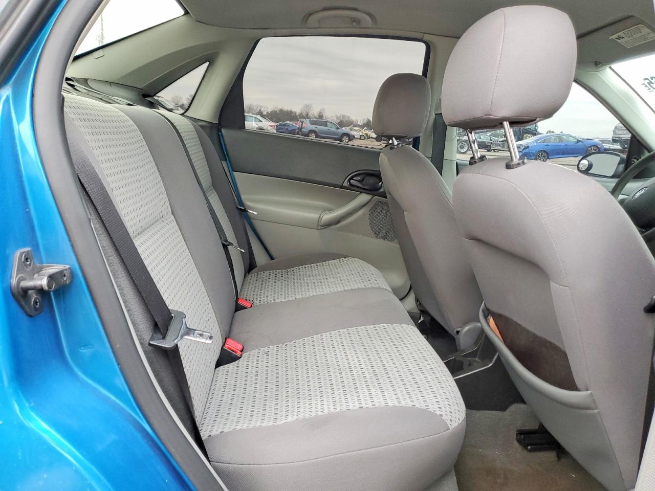2007 FORD FOCUS ZX4 photo 10