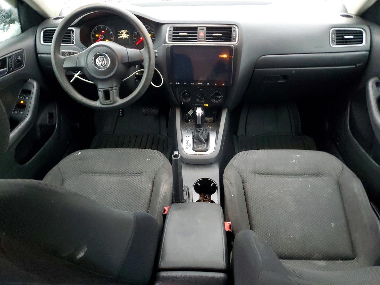 2014 VOLKSWAGEN JETTA BASE photo 8
