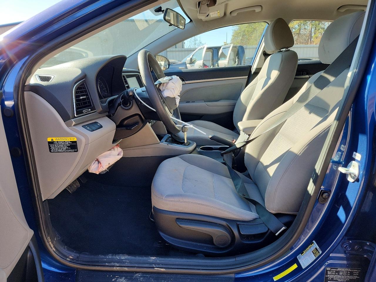 2017 HYUNDAI ELANTRA SE photo 7