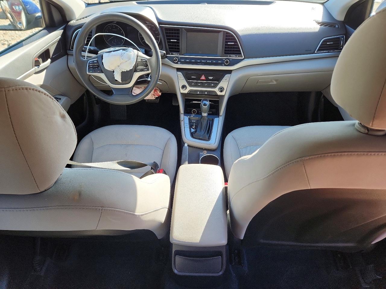 2017 HYUNDAI ELANTRA SE photo 8